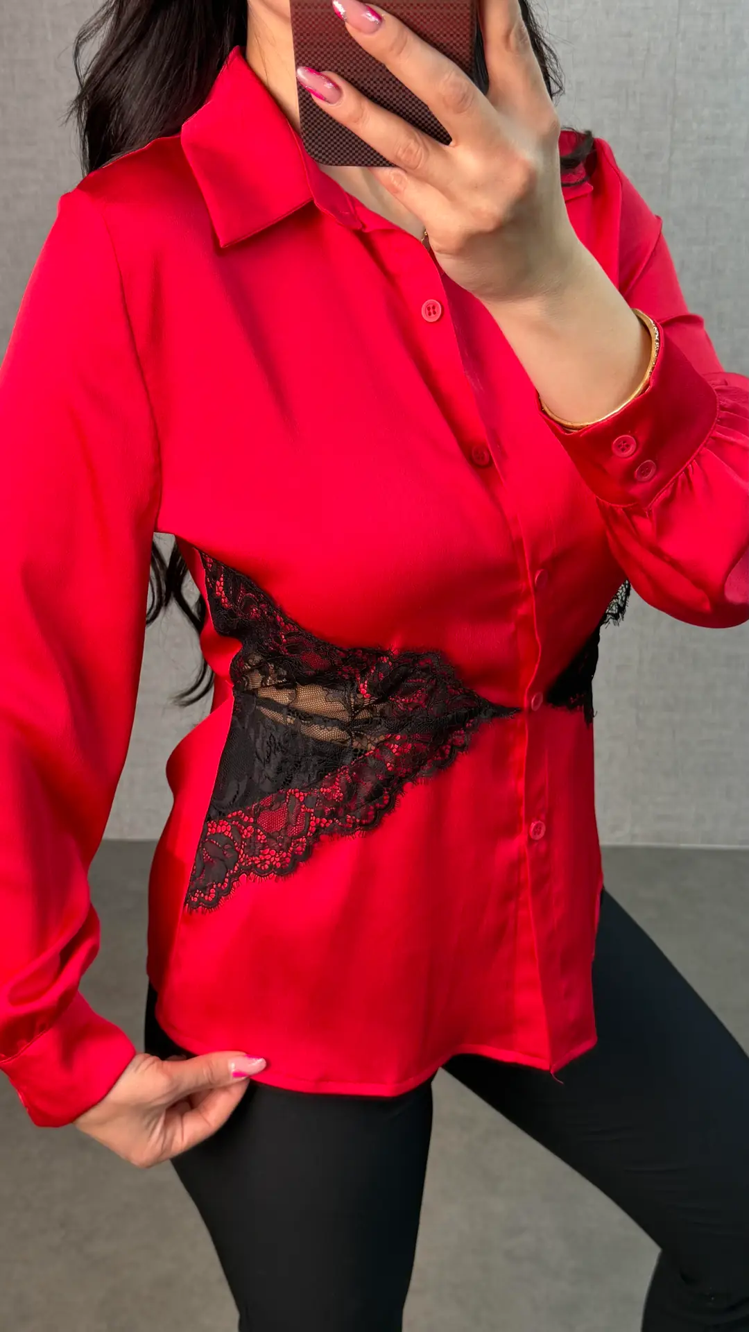 Nille Kırmızı Beli Dantelli Saten Gömlek